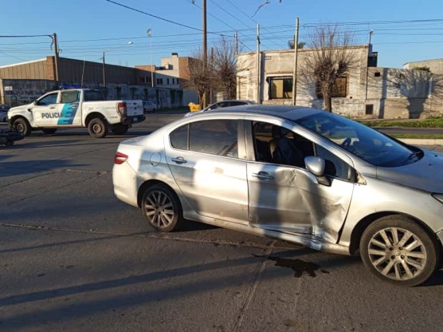 Violento accidente en Del Valle y Junn: tres heridos